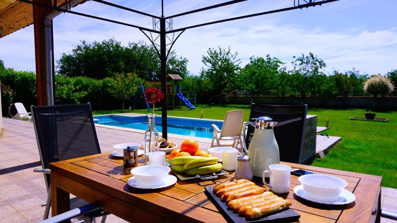 Вила Релакс - villa Relax Sokolovo Екстериор снимка