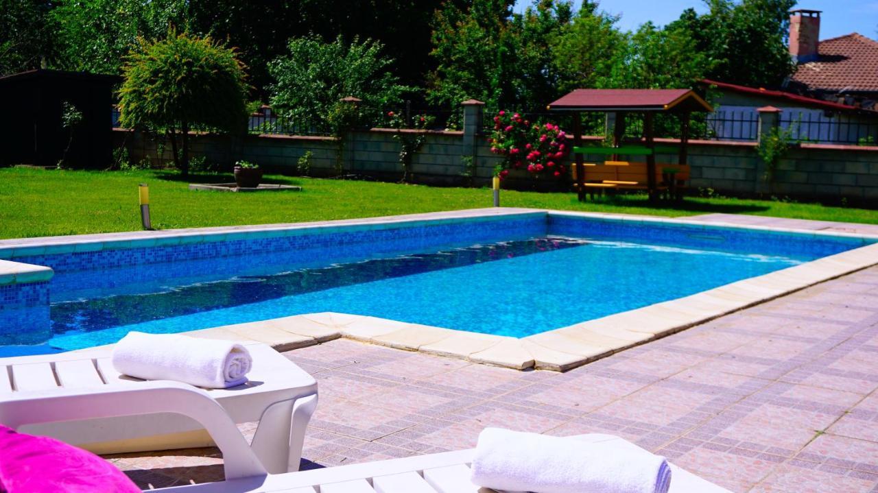Вила Релакс - villa Relax Sokolovo Екстериор снимка