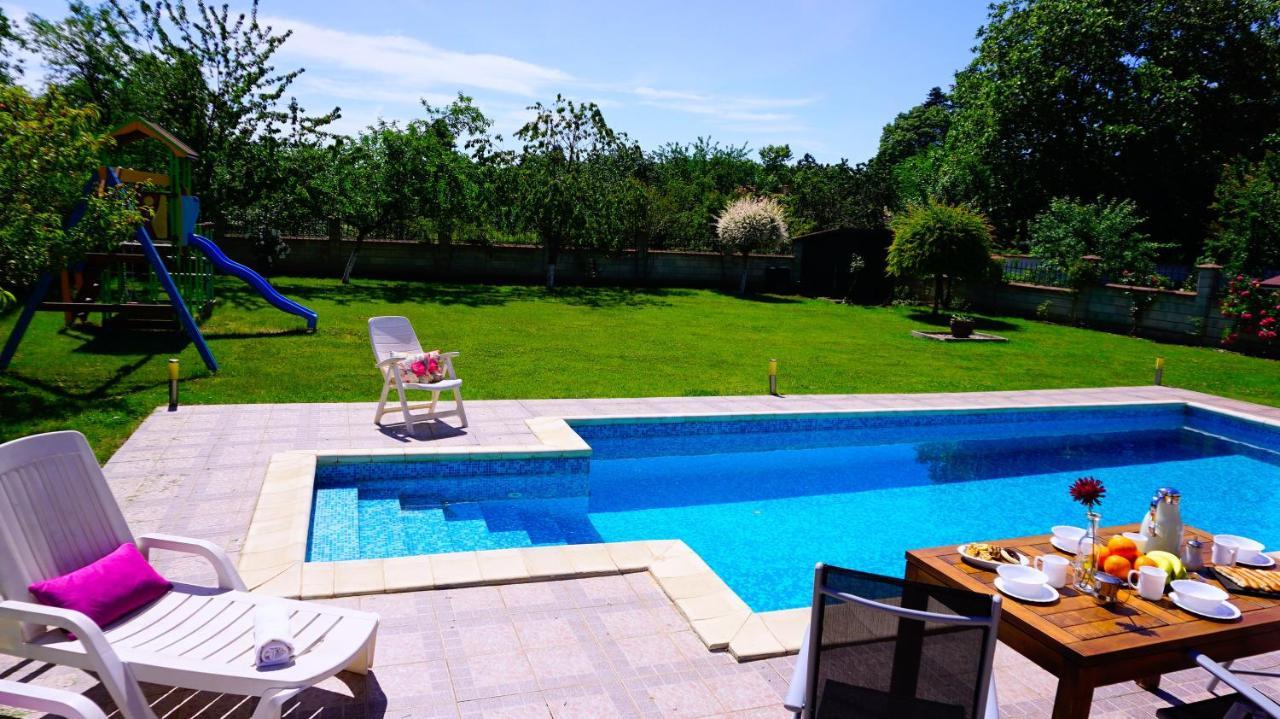 Вила Релакс - villa Relax Sokolovo Екстериор снимка