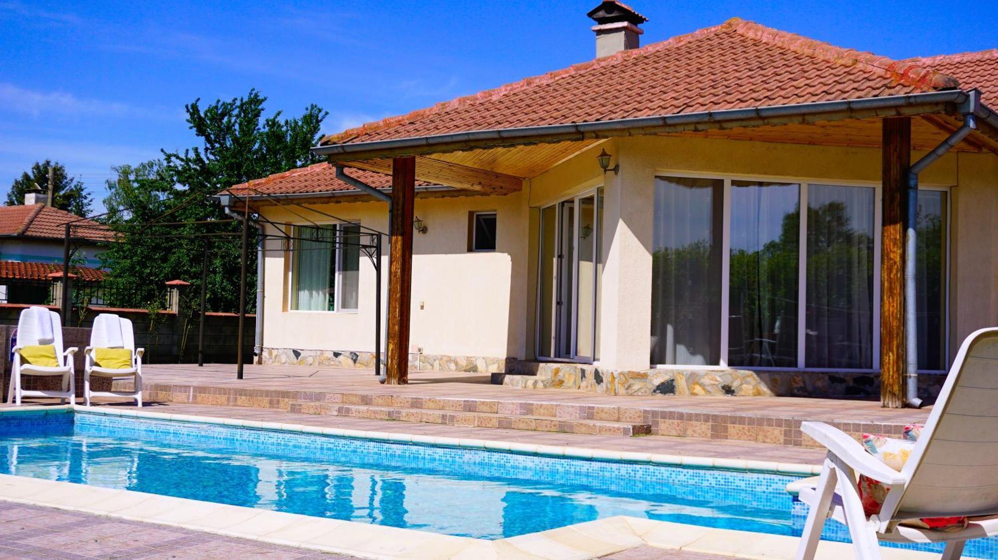 Вила Релакс - villa Relax Sokolovo Екстериор снимка
