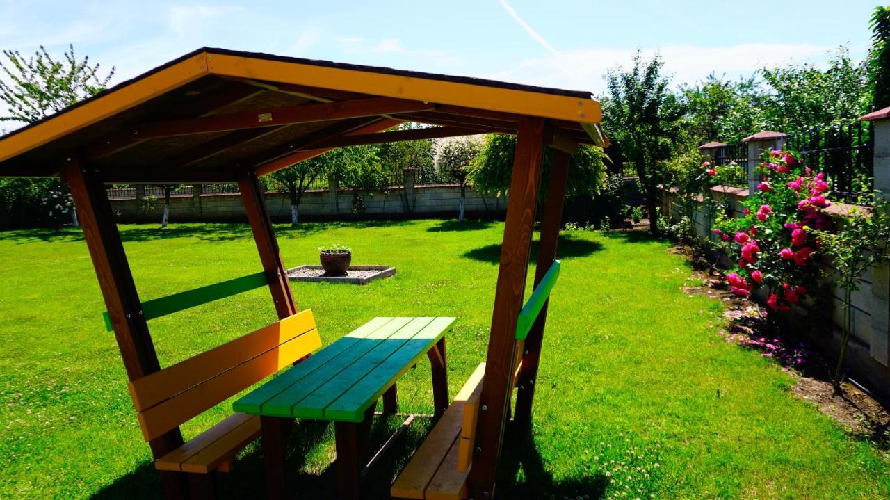 Вила Релакс - villa Relax Sokolovo Екстериор снимка