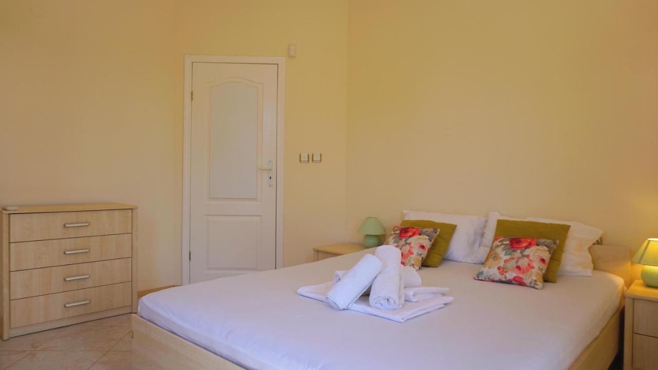 Вила Релакс - villa Relax Sokolovo Екстериор снимка