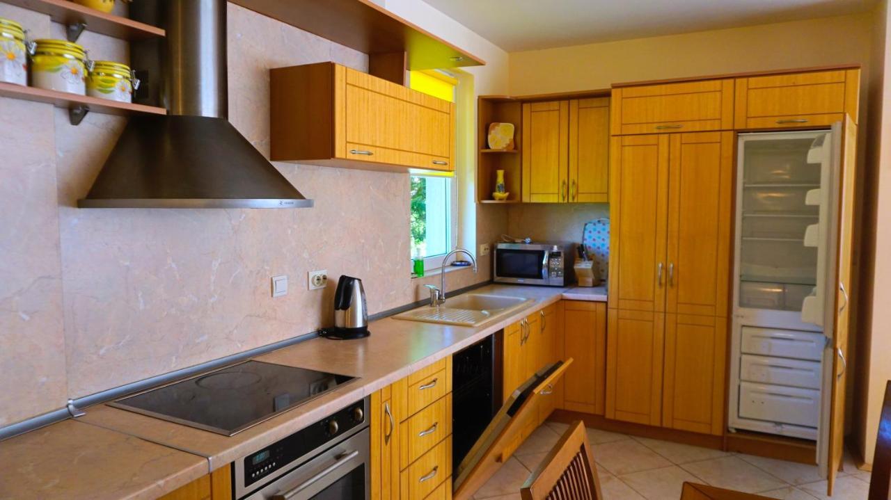 Вила Релакс - villa Relax Sokolovo Екстериор снимка