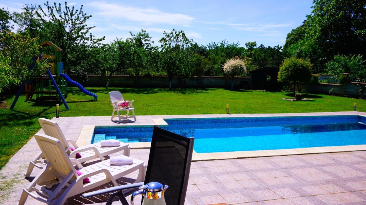 Вила Релакс - villa Relax Sokolovo Екстериор снимка