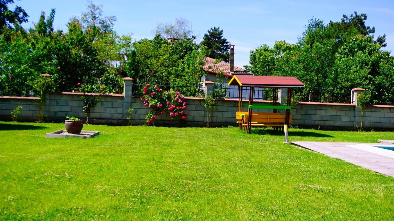 Вила Релакс - villa Relax Sokolovo Екстериор снимка