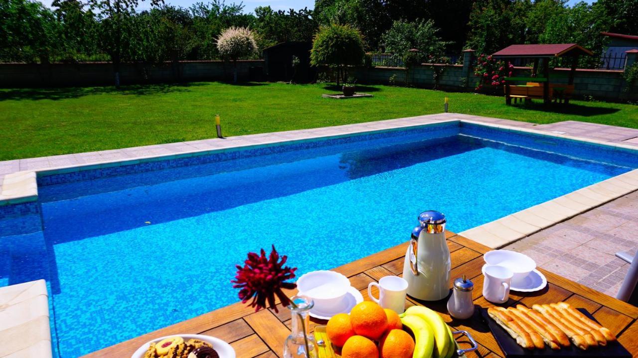 Вила Релакс - villa Relax Sokolovo Екстериор снимка